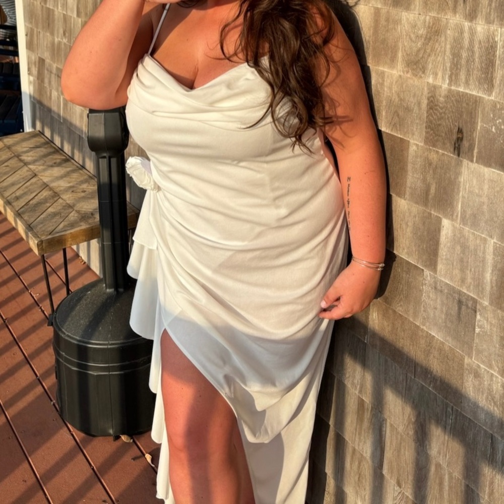 The CUTEST White Dress